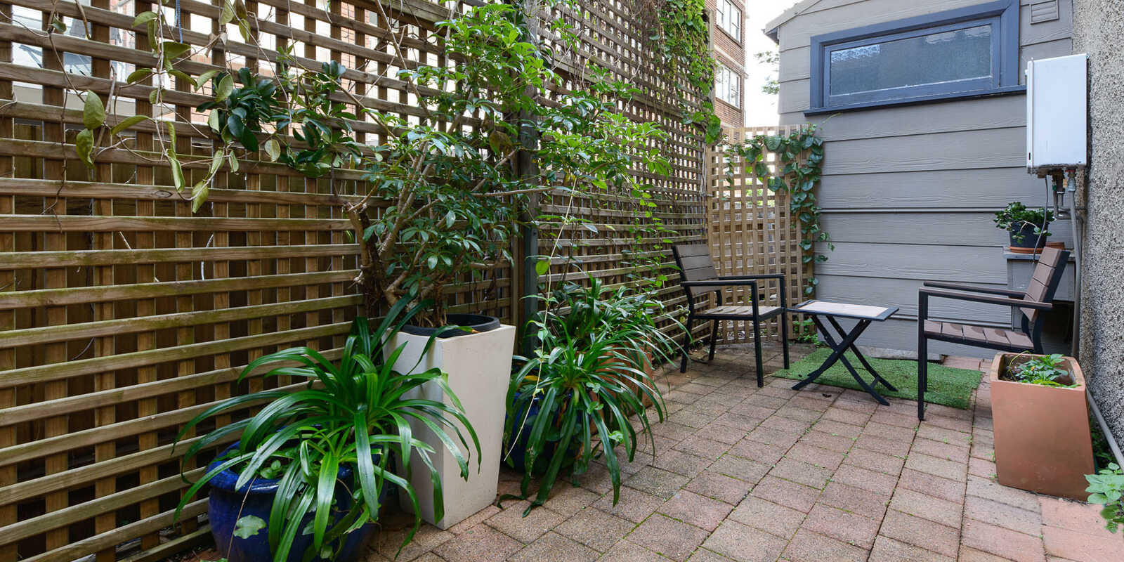 4/15 East Crescent Street McMahons Point