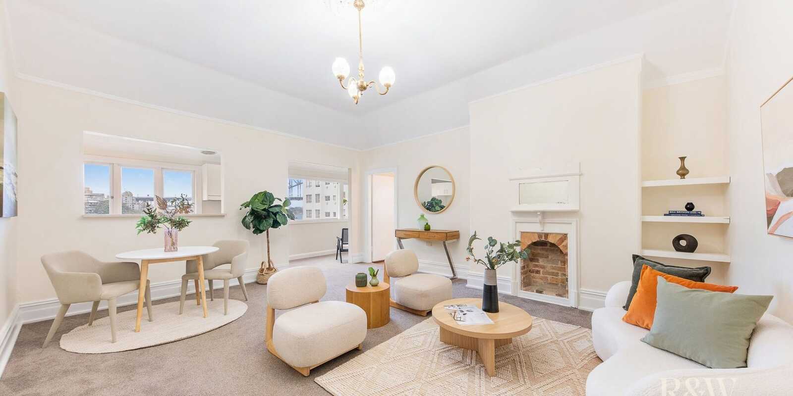 6/15 East Crescent Street McMahons Point