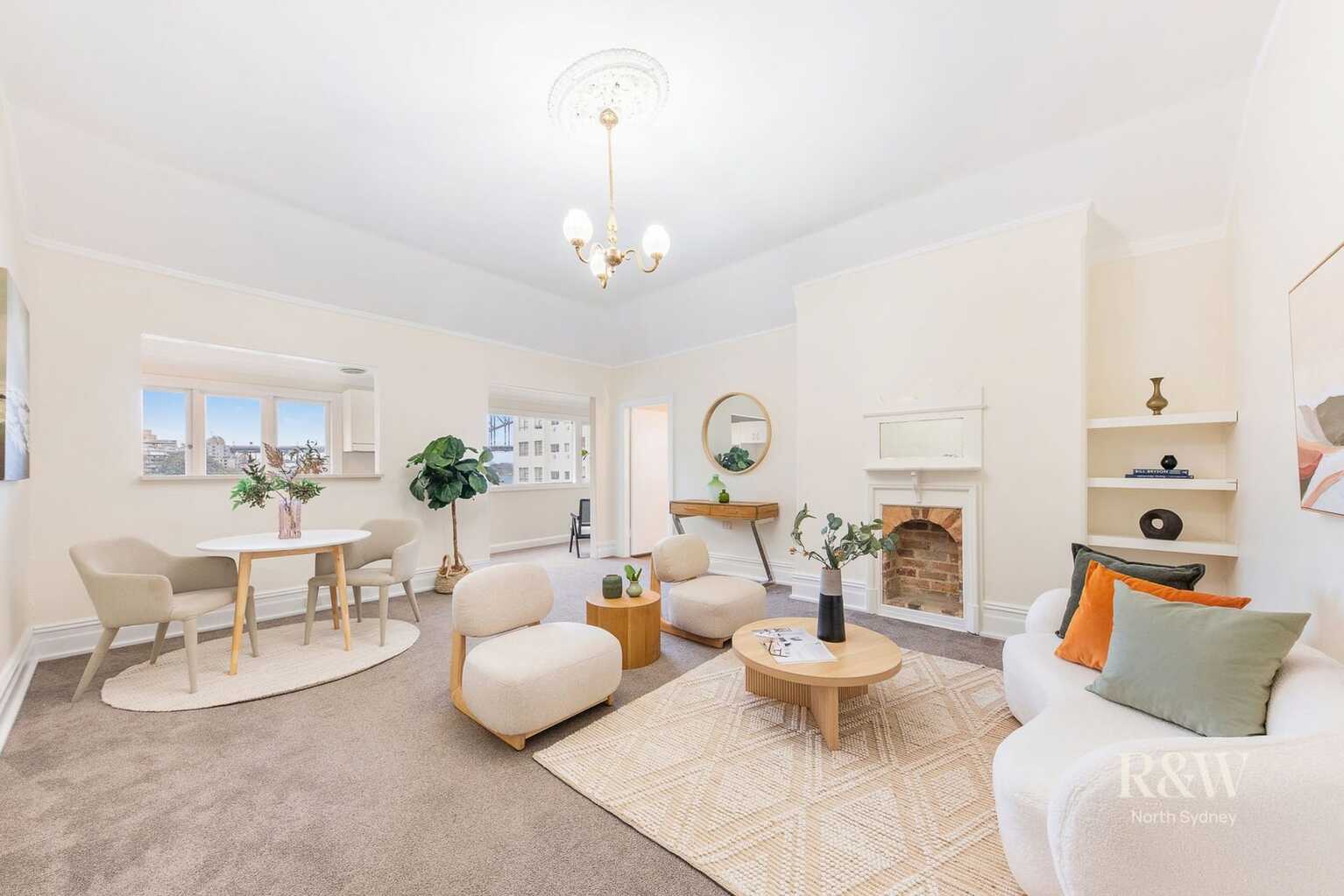 6/15 East Crescent Street McMahons Point