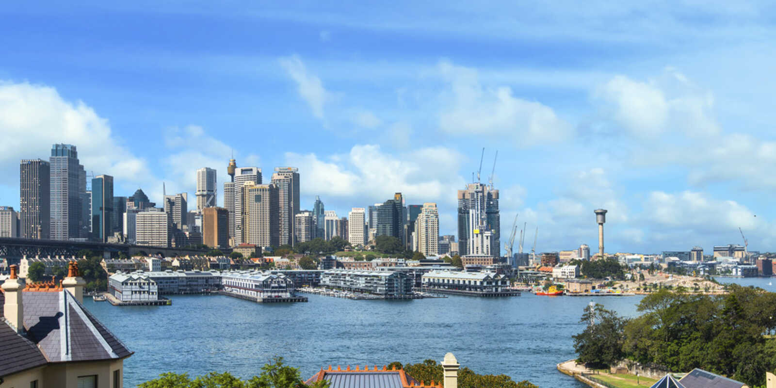 23/2 East Crescent Street McMahons Point