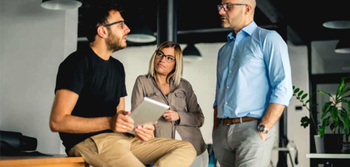 LISTENING: A LEADERSHIP STRATEGY LISTENING: A LEADERSHIP STRATEGY