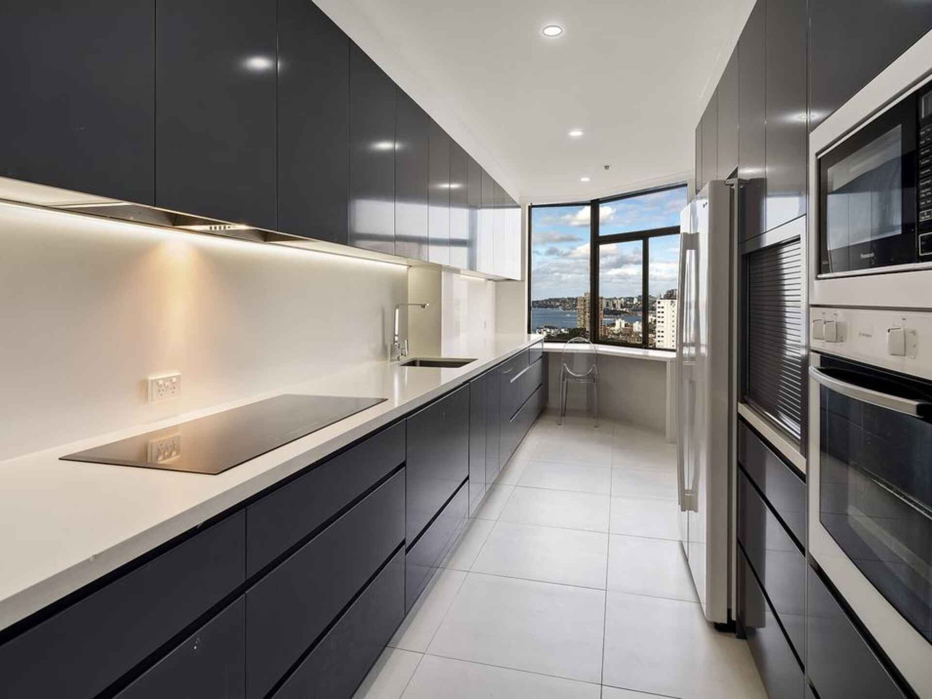 39/171 Walker Street North Sydney