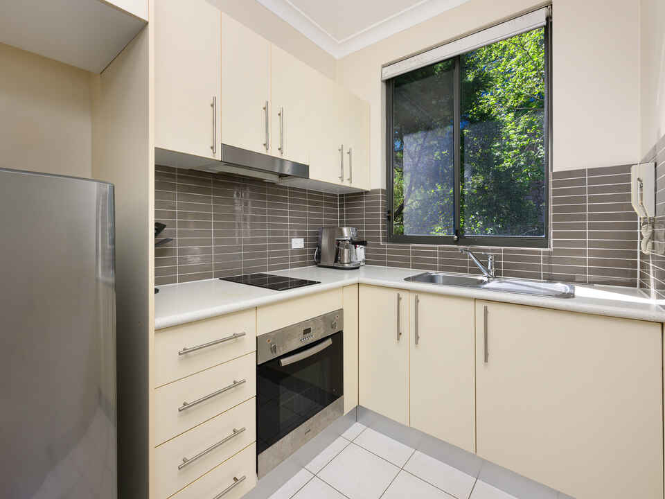 13/2-4 Berry Street North Sydney
