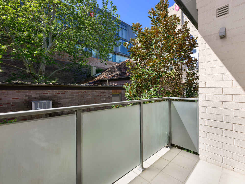 13/2-4 Berry Street North Sydney