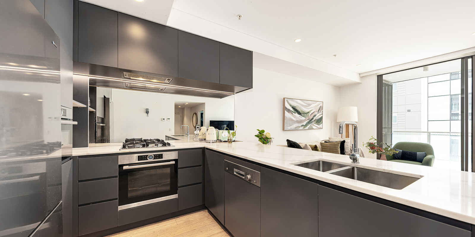 1401/221 Miller Street North Sydney