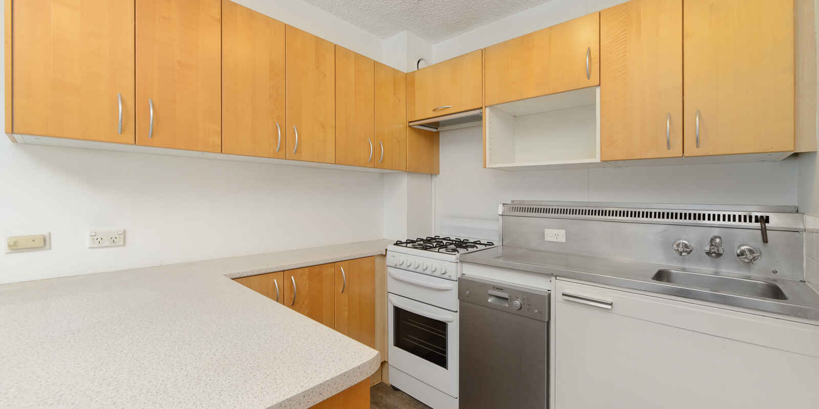 68/2 East Crescent Street McMahons Point