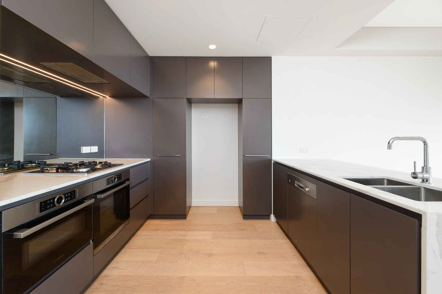 1910/221 Miller Street North Sydney 1910/221 Miller Street North Sydney