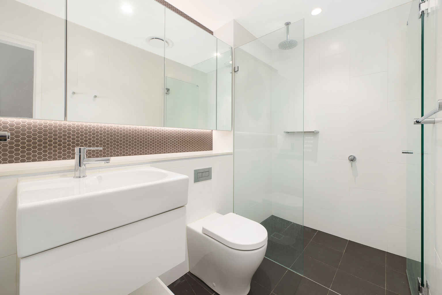 1910/221 Miller Street North Sydney 1910/221 Miller Street North Sydney