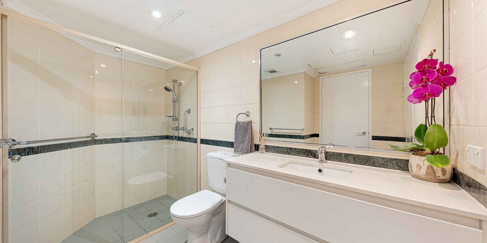 4/237 Miller Street North Sydney