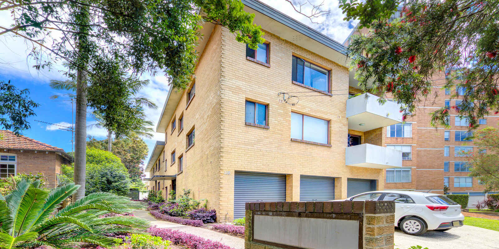 8/218 Ben Boyd Road Cremorne
