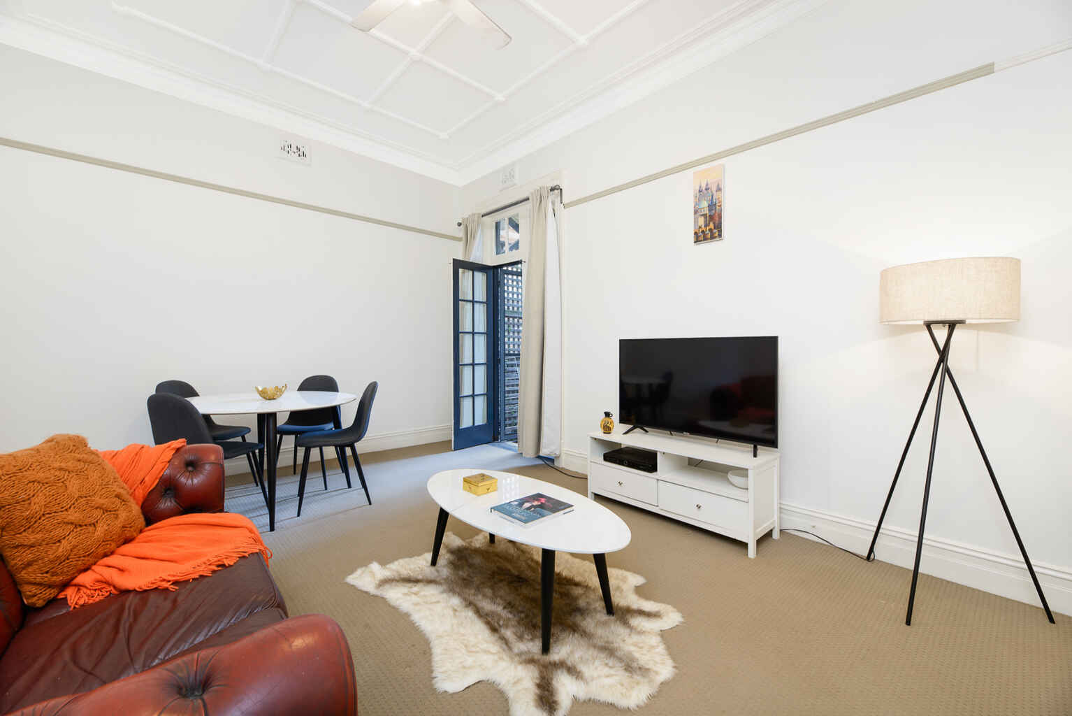 4/15 East Crescent Street McMahons Point