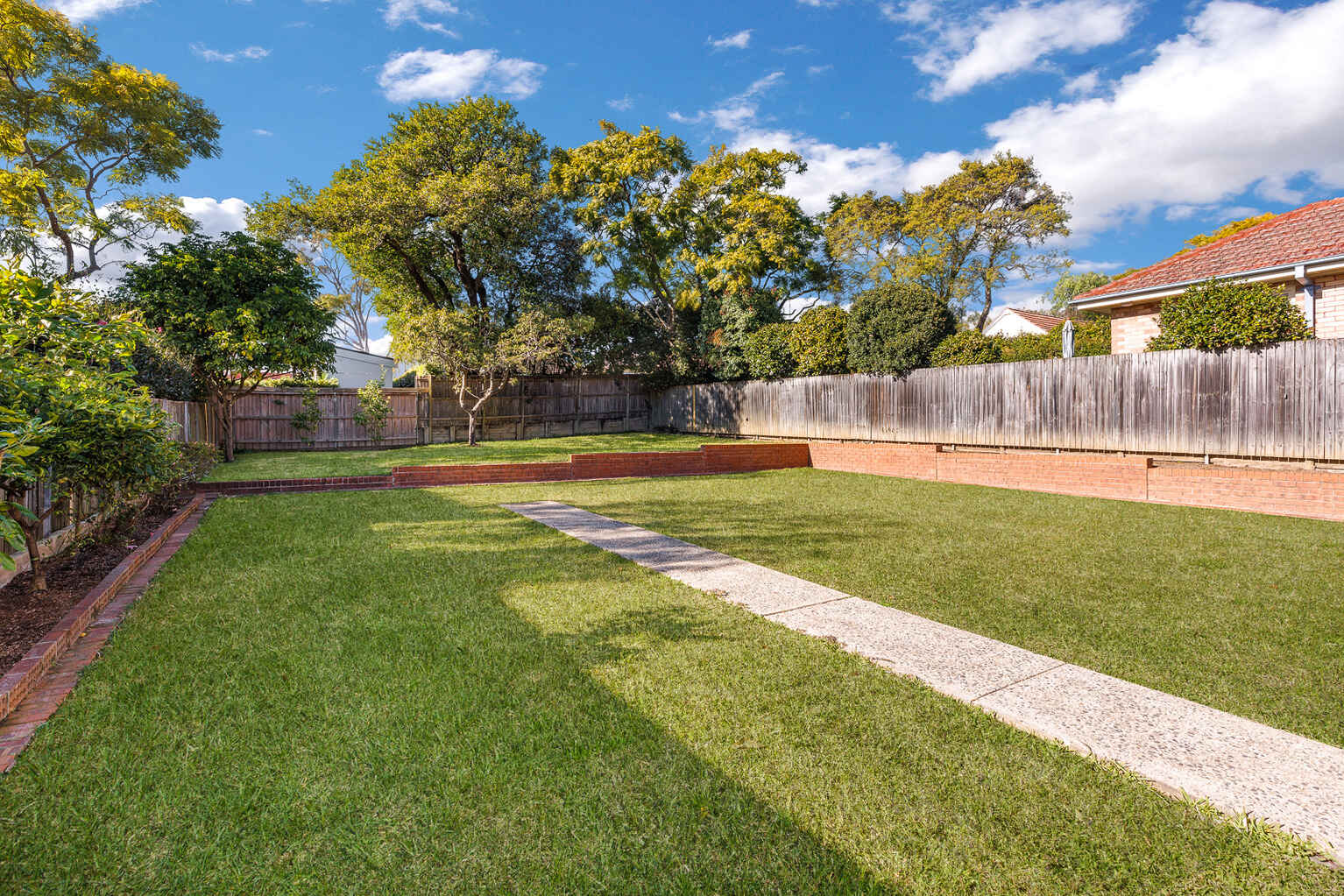 9 Harden Avenue Northbridge