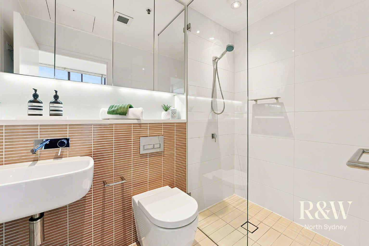509/245 Pacific Highway North Sydney