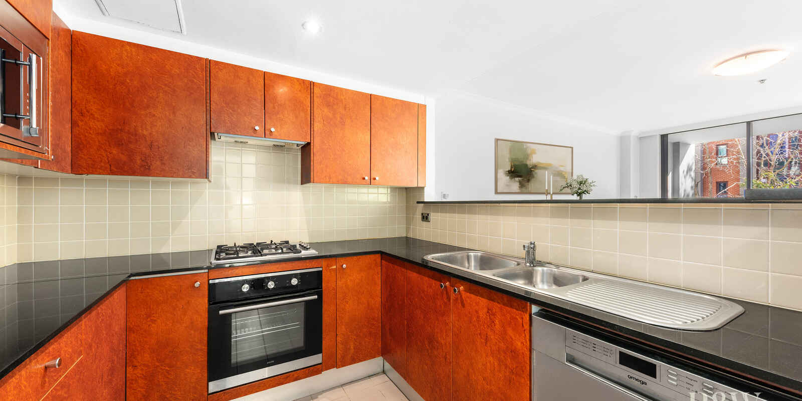 32/237 Miller Street North Sydney
