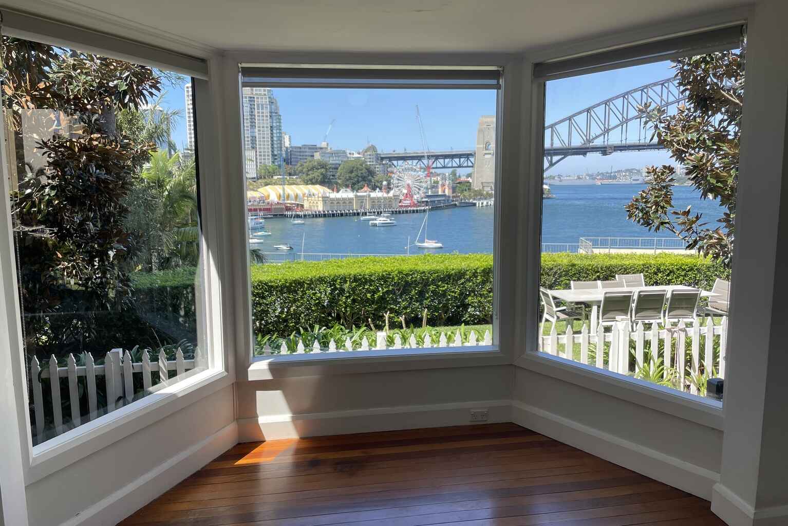 3/15 East Crescent Street McMahons Point