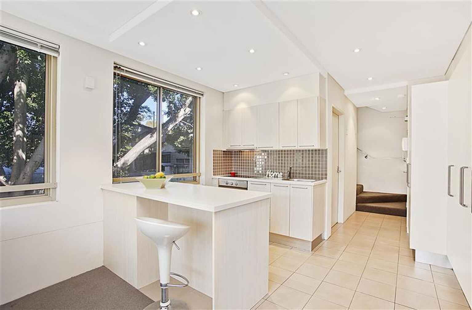 201/2 Eden Steet  North Sydney