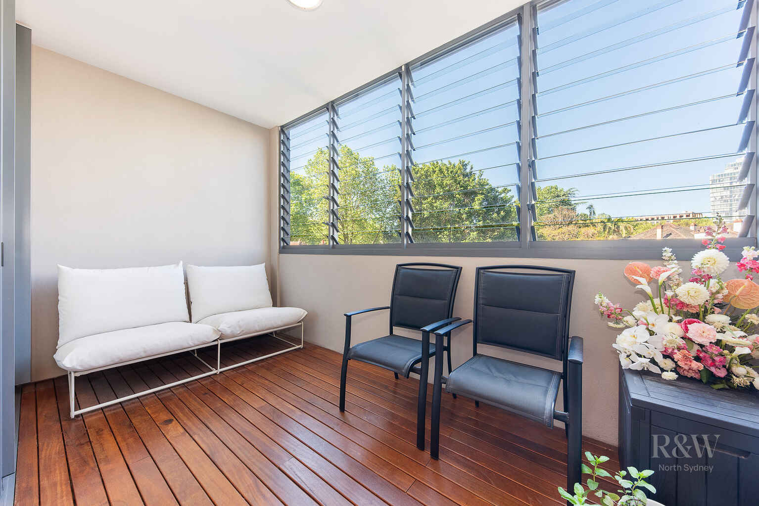 204/245 Pacific Highway North Sydney